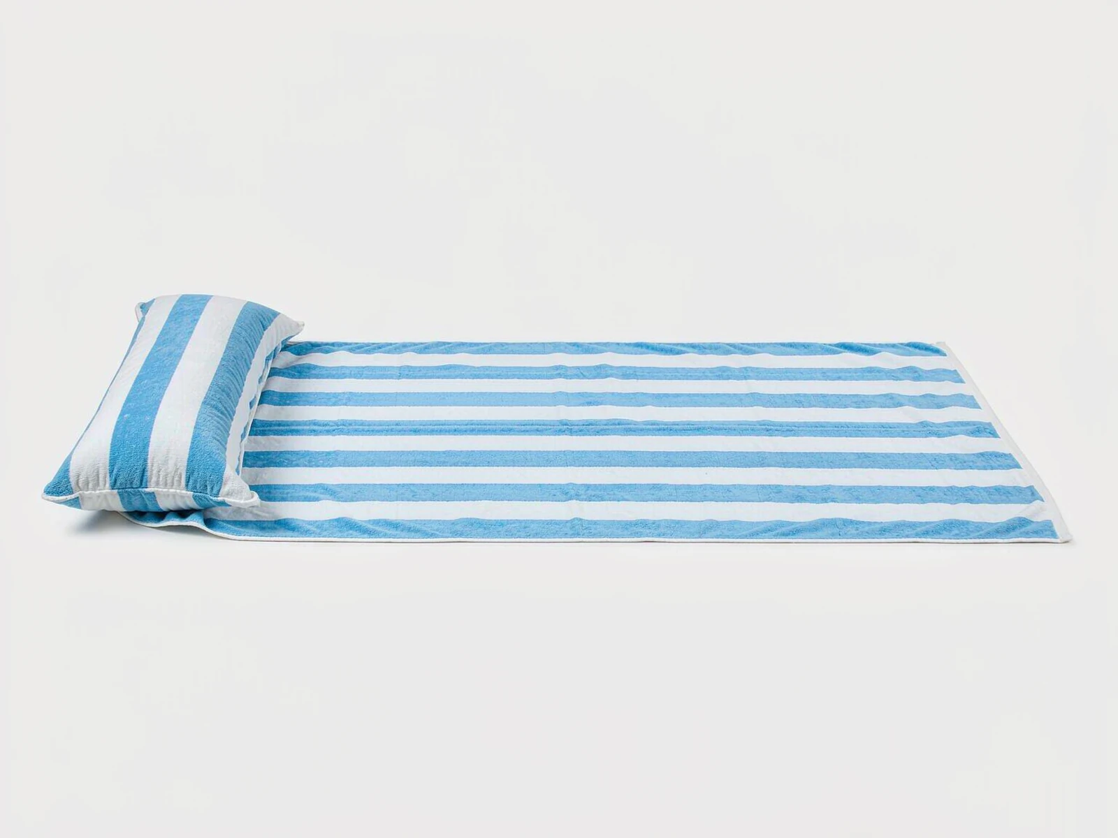 Beach Towel with Inflatable Pillow - main view