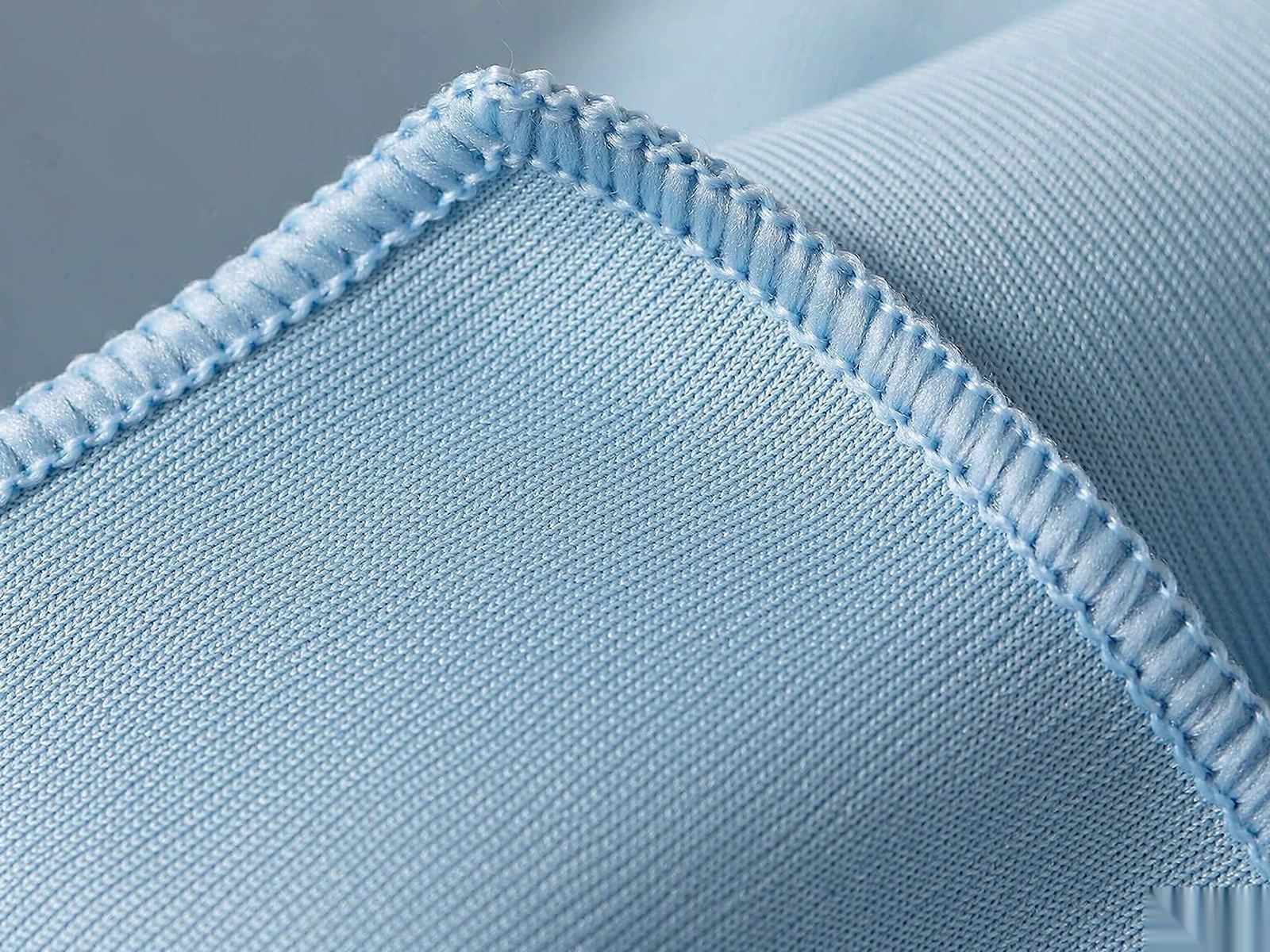 Microfiber Glass Cleaning Cloth Set (Lint-Free) - detail view