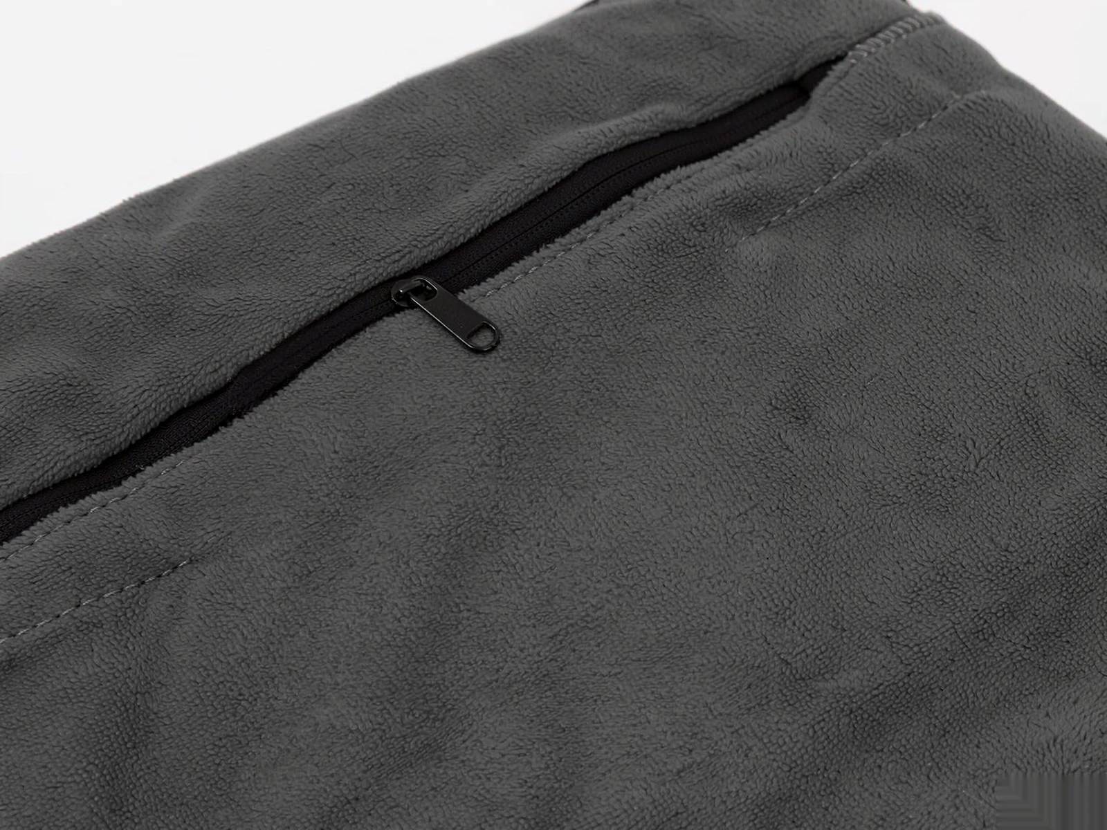 Hooded Gym Bench Towel with Zipper Pocket - detail view