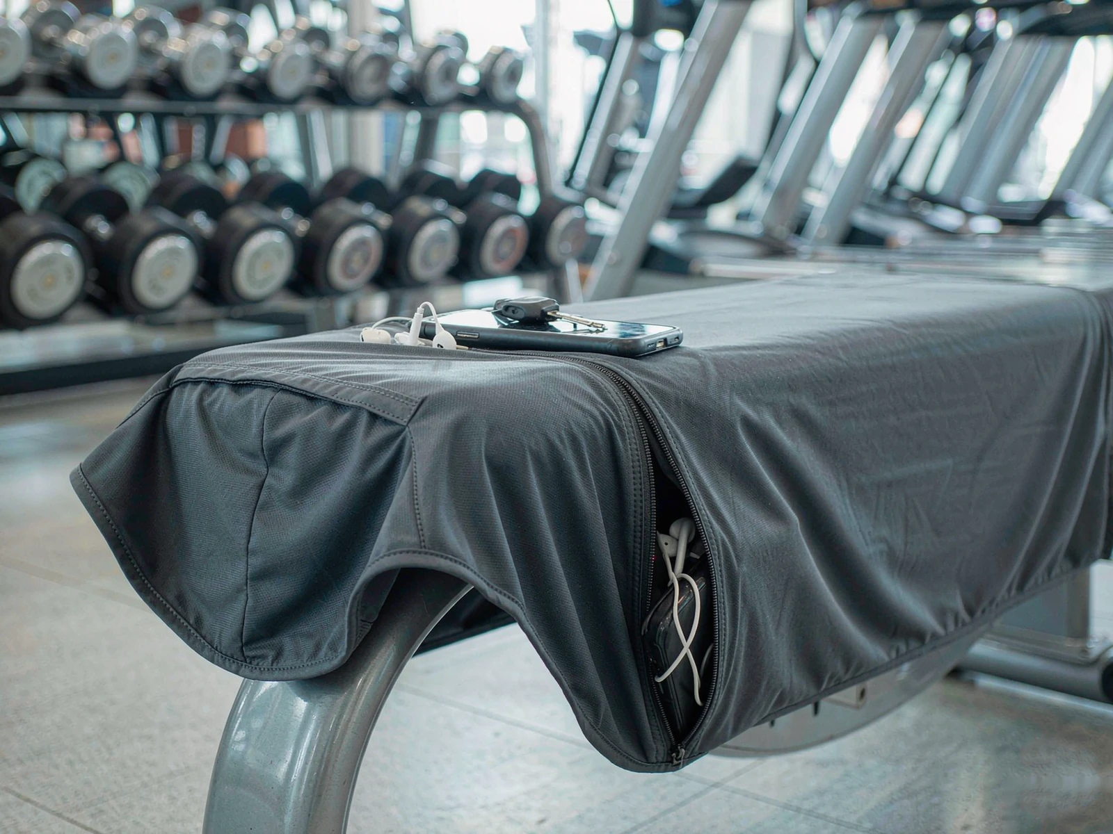 Hooded Gym Bench Towel with Zipper Pocket