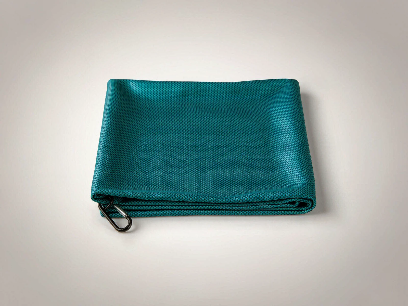 Cooling Towel with Carabiner Clip - main view