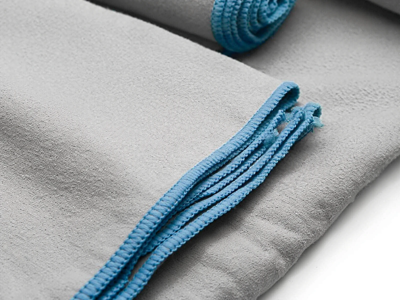 Quick-Dry Camping & Travel Towel 3-Piece Set - detail view